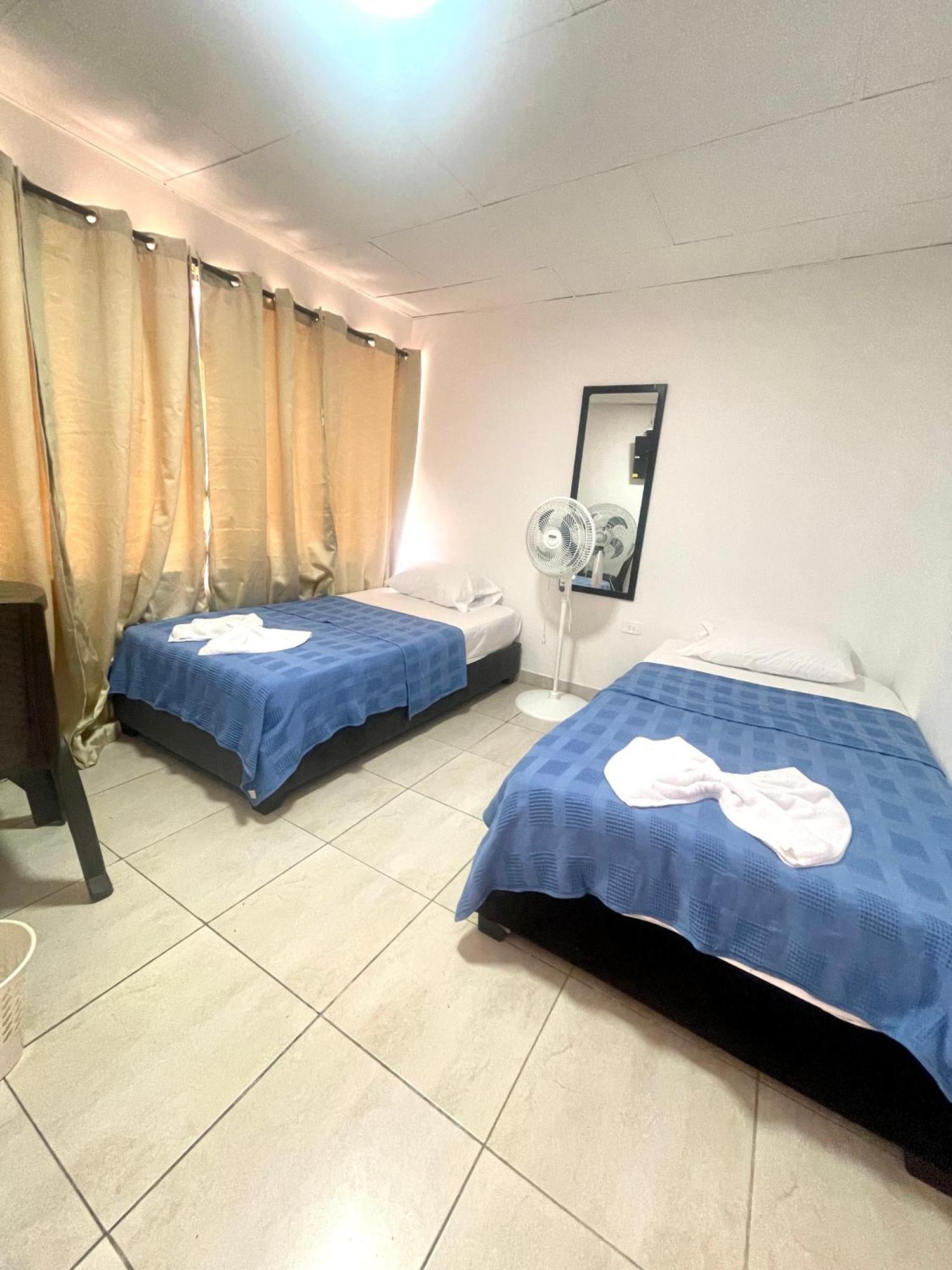Casa Santiago Mayor Cali Extérieur photo